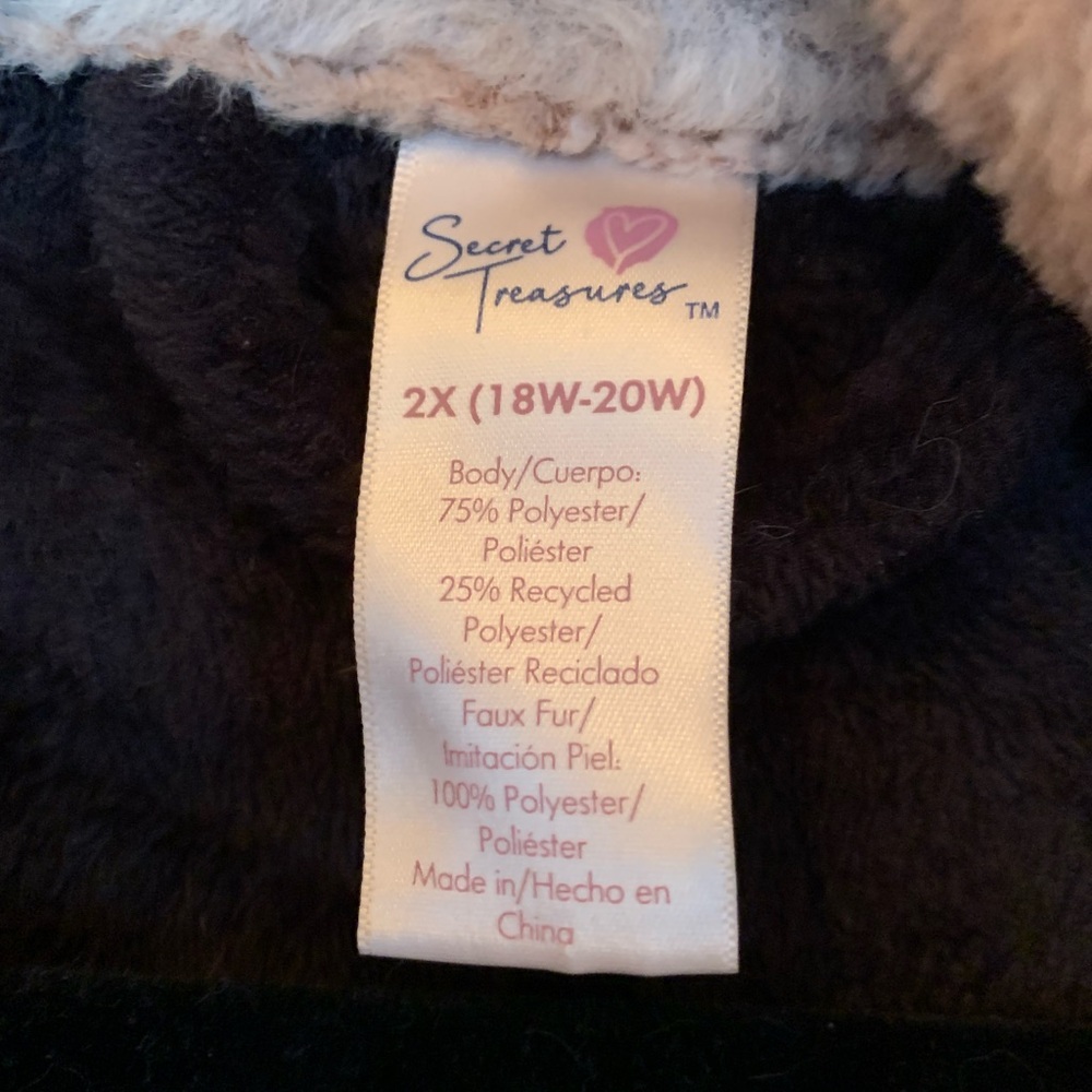 Faux Fur Robe - Picture 4 of 4